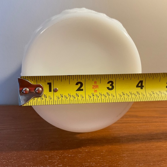 Vintage E.O. Brody Company Milk Glass - Crinkle Glass Flower Vase 8” - Picture 16 of 16